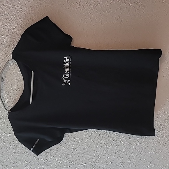 glenfiddich Tops - GLENFIDDICH MOTIVATION SHIRT